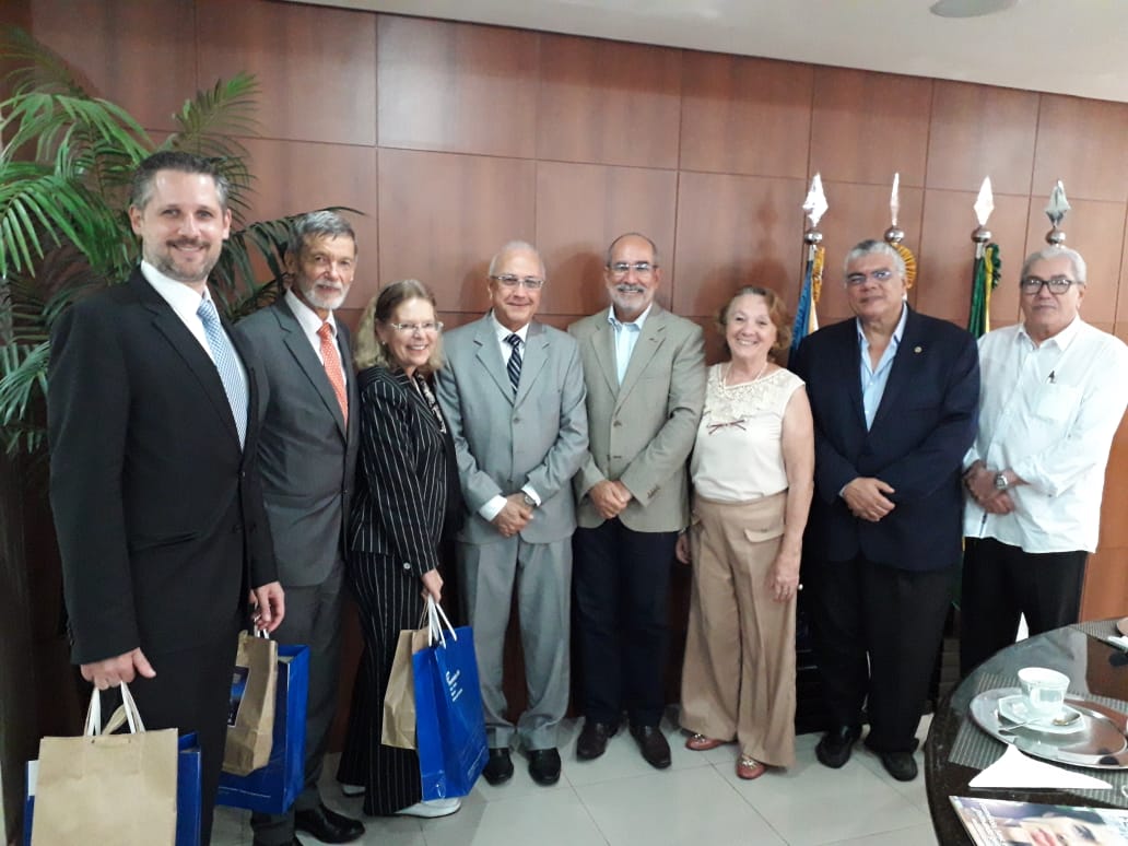 Presidente da Fecom&eacute;rcio AM recebe embaixadora da &Aacute;ustria