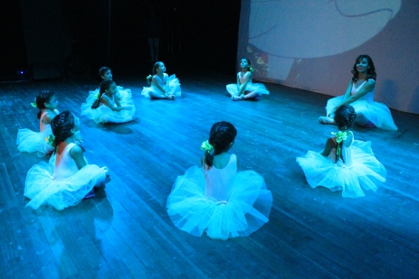 ‘Férias no Sesc’ apresenta espetáculo de dança e oficina de samba nesta segunda