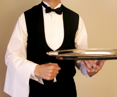 Senac inscreve para cursos gratuitos de Garçom, Recepcionista e Organizador de Eventos