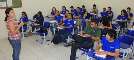 Matrículas abertas para os cursos de EJA, Libras e Idiomas