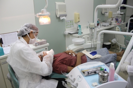 Sesc e Prefeitura de Manaus oferecem atendimento Odontológico gratuito no Riacho Doce 3