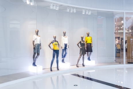 Senac AM realiza curso de decoração de vitrine de loja