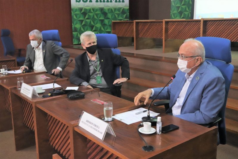 Representantes do comércio se reúnem com superintendente da Suframa