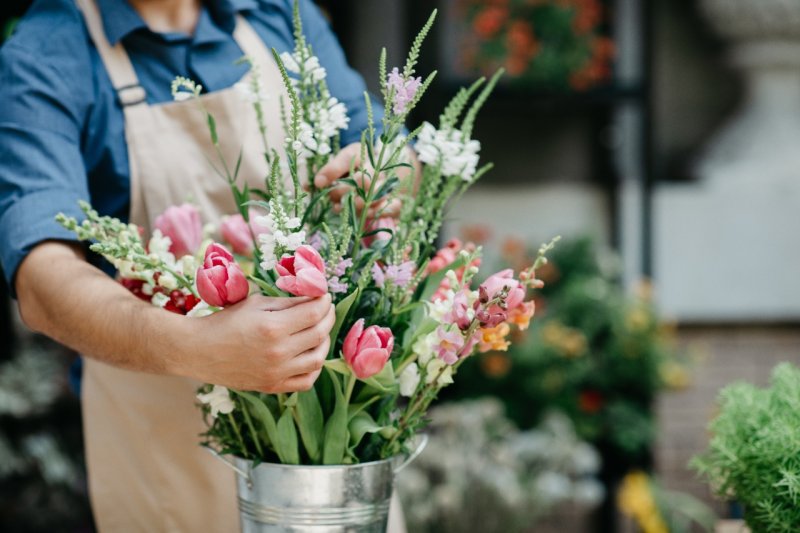 ​Florista ensina como fazer arranjos florais para o Dia das Mães; saiba mais​Florista ensina como fazer arranjos florais para o Dia das Mães; saiba mais