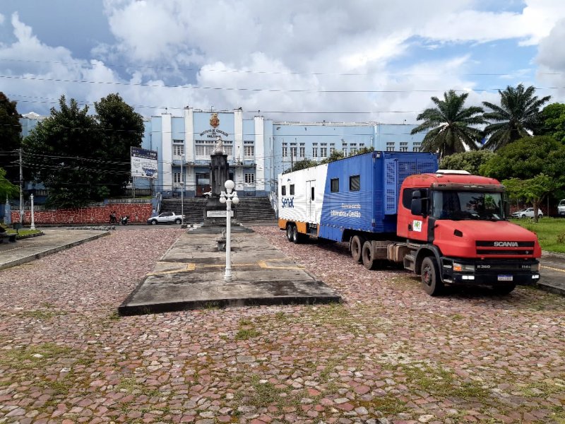 Senac realiza atividades de empregabilidade na Praça do Congresso, nesta sexta-feira