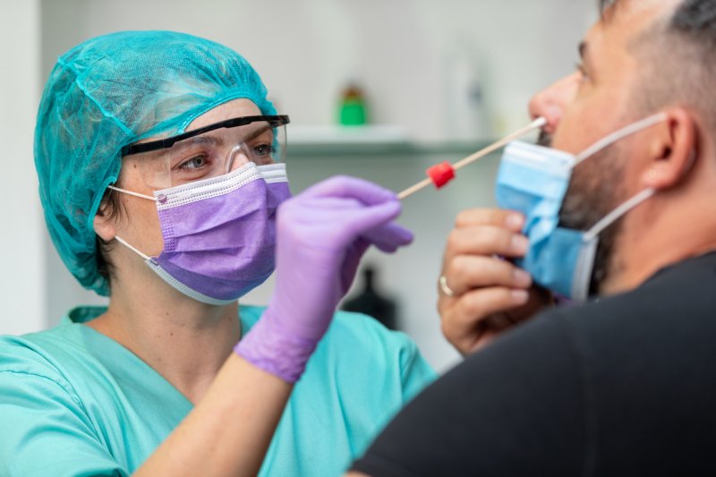 ​Fecomércio AM oferece teste gratuito de Covid-19 para empresários de Manaus