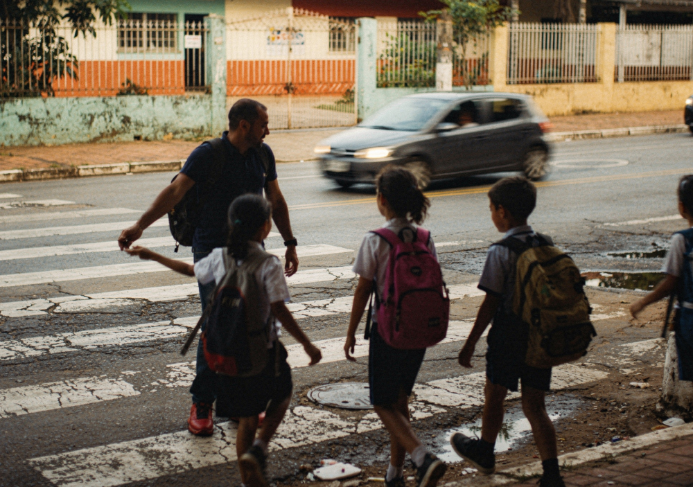 Mais seguran&ccedil;a vi&aacute;ria no entorno das nossas escolas