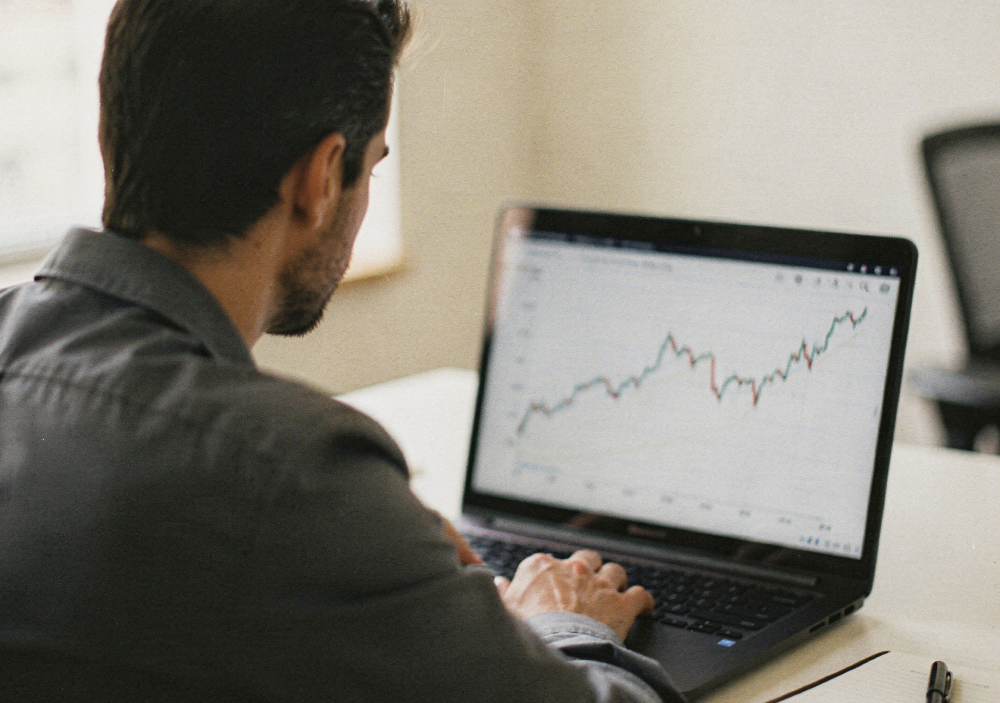 A atual curva de juros