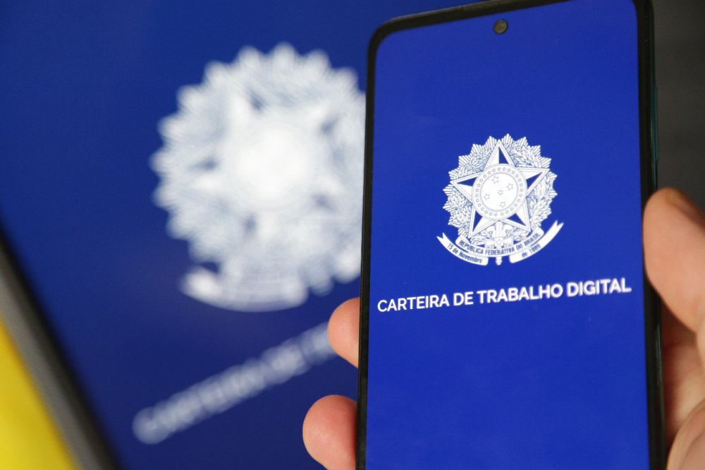 Com&eacute;rcio e servi&ccedil;os batem recorde de empregos formais no Amazonas