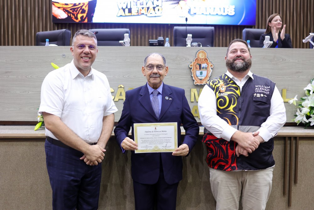 Reunião Solene na CMM presta homenagens à Fecomércio AM pelas ações em prol do turismo no Amazonas