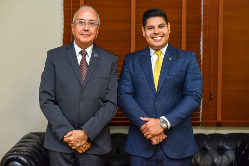 Fecomércio AM recebe visita de cortesia do deputado estadual Mário César Filho