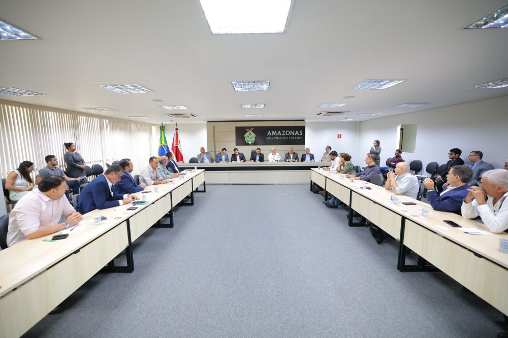 Governador Wilson Lima e empres&aacute;rios do com&eacute;rcio discutem propostas para Reforma Tribut&aacute;ria